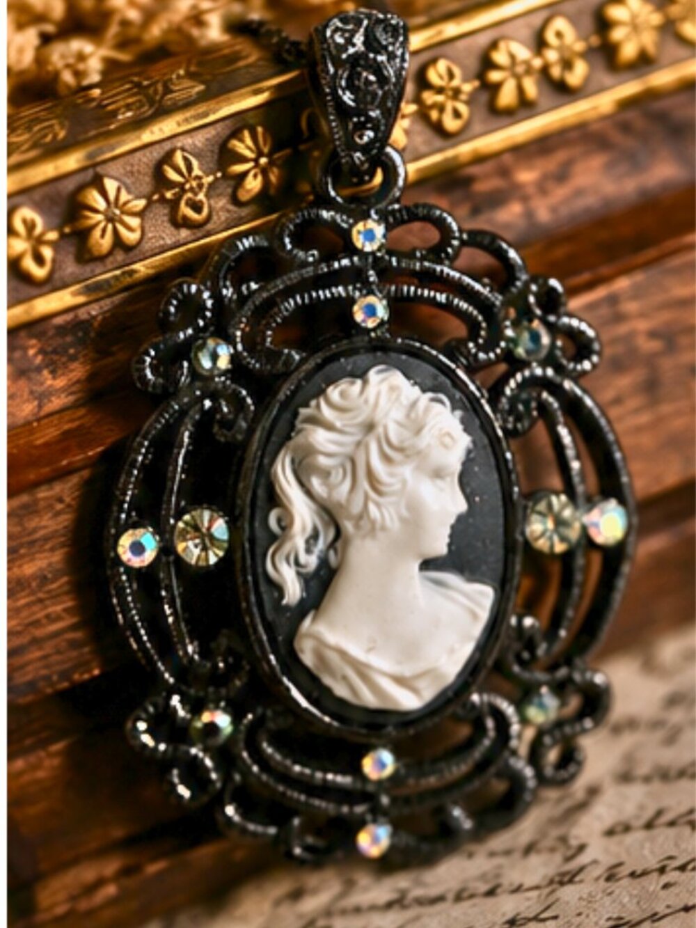 Vintage-Style Black Cameo Pendant